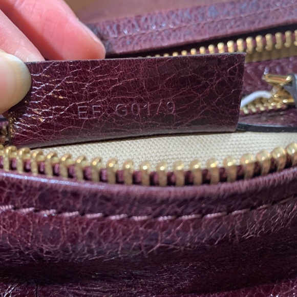 Givenchy Small Pandora Creased Patent Leather Shoulder Bag - Picture 14 of 16